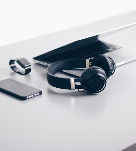 christopher-gower-291239-unsplash